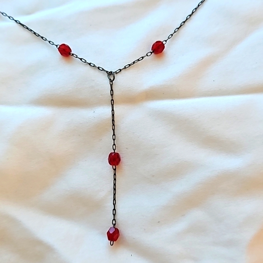 Claire's Y necklace